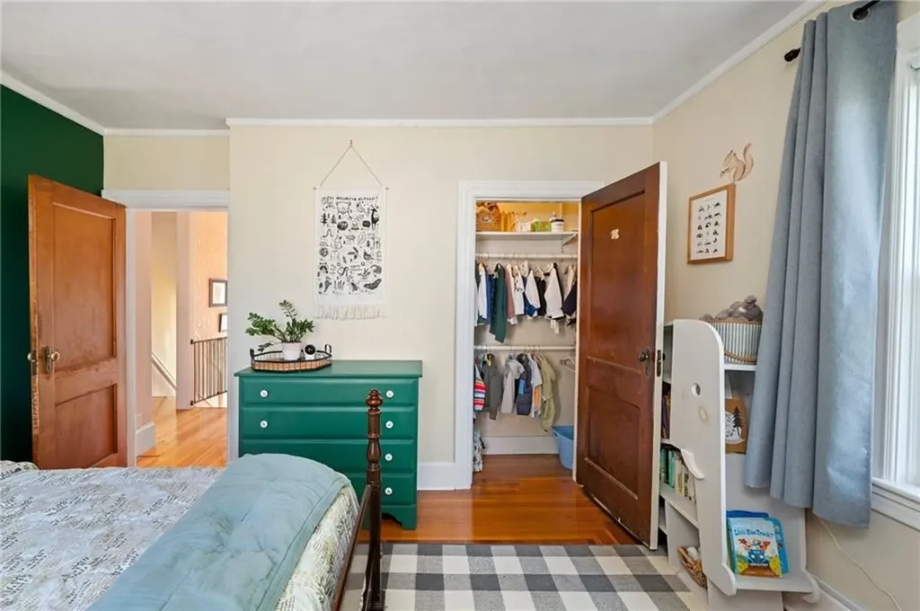 44 Arnold Avenue Cranston RI 02905