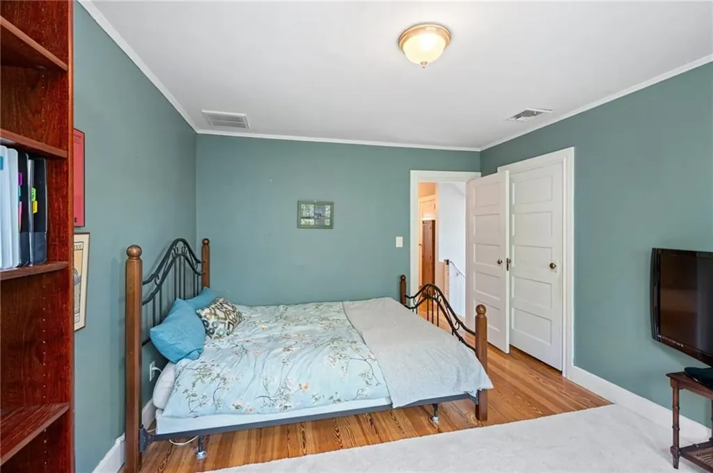 44 Arnold Avenue Cranston RI 02905