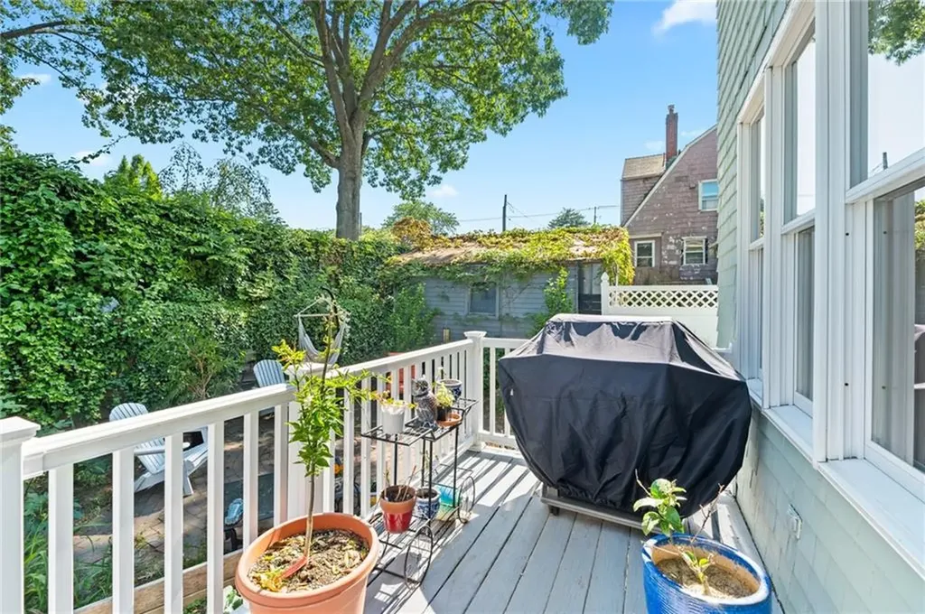 44 Arnold Avenue Cranston RI 02905