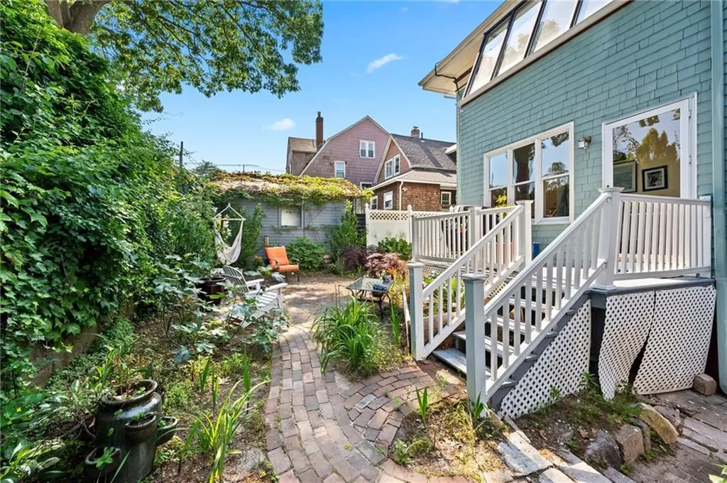 44 Arnold Avenue Cranston RI 02905