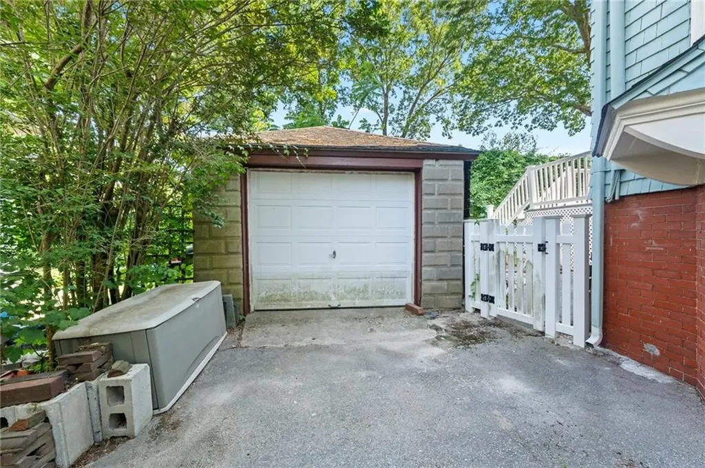 44 Arnold Avenue Cranston RI 02905