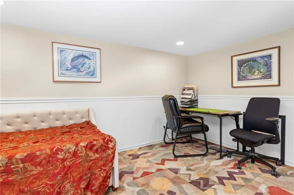 27 Church Avenue Warwick RI 02889