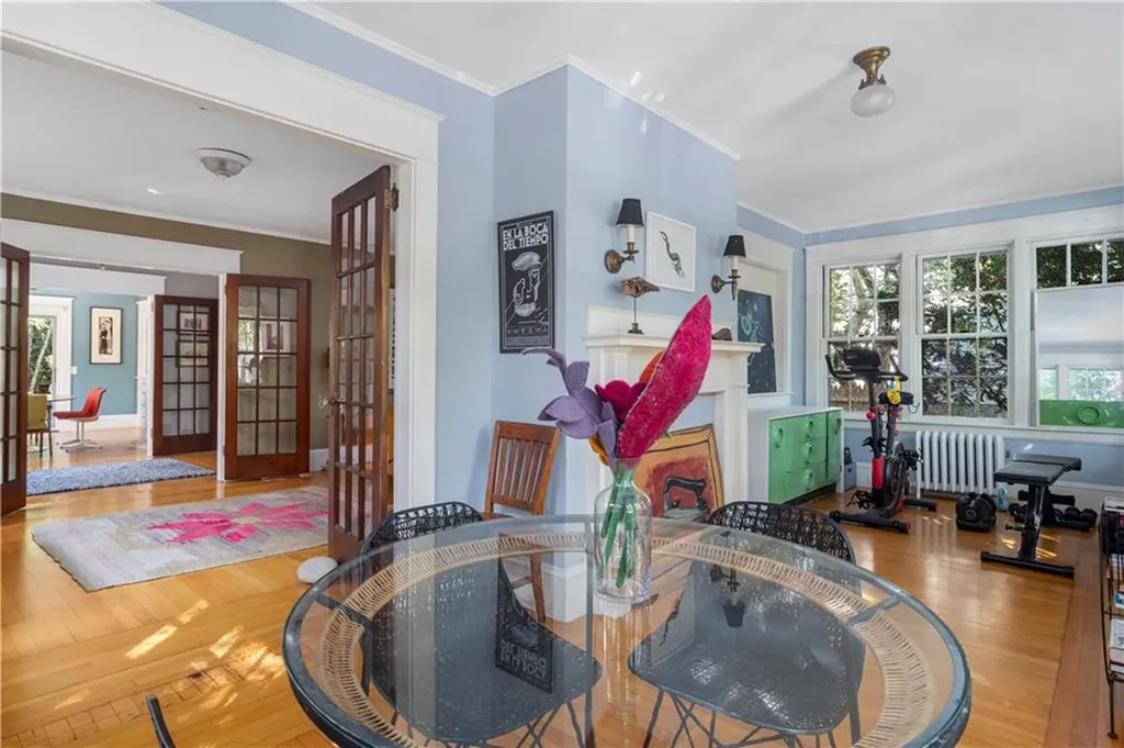 42 Nisbet Street Providence RI 02906