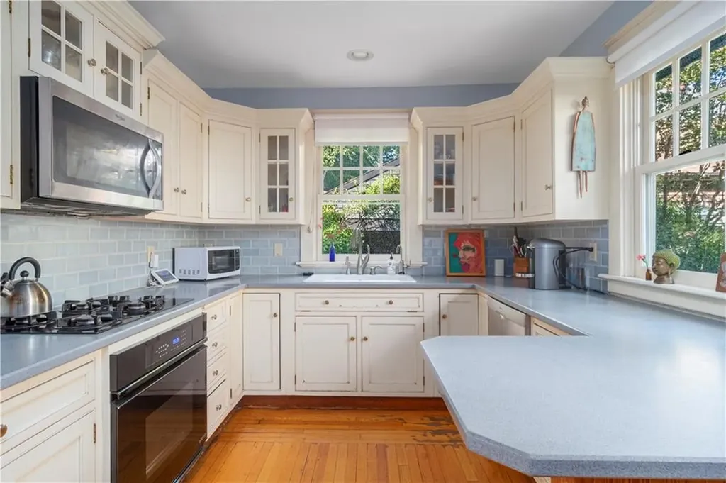 42 Nisbet Street Providence RI 02906