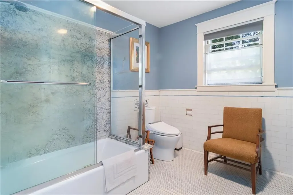 42 Nisbet Street Providence RI 02906