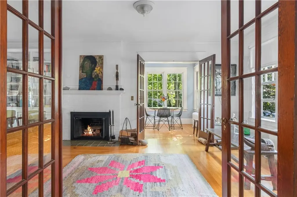 42 Nisbet Street Providence RI 02906