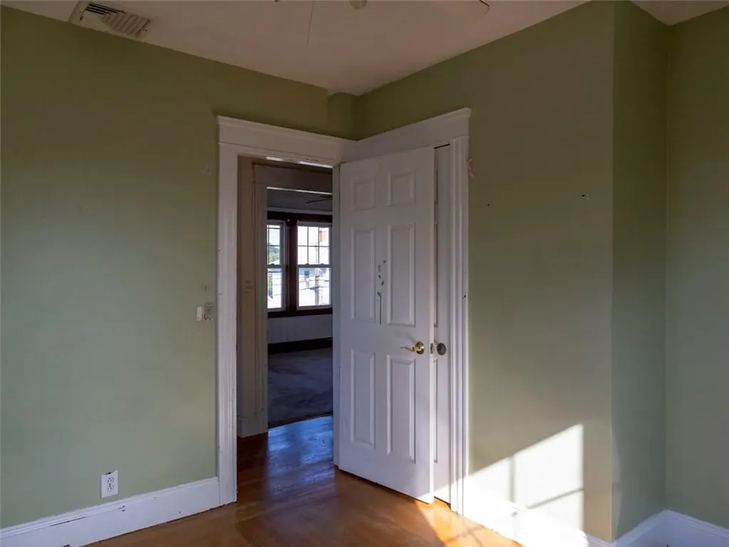 116 Burnside Street Cranston RI 02910