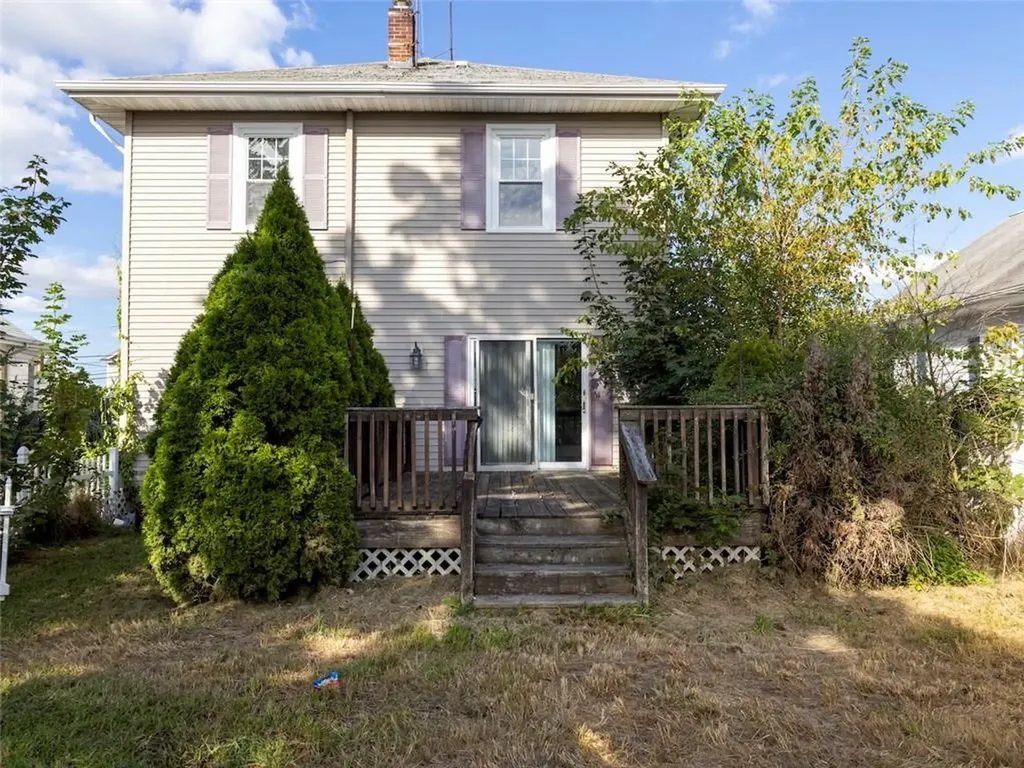 116 Burnside Street Cranston RI 02910