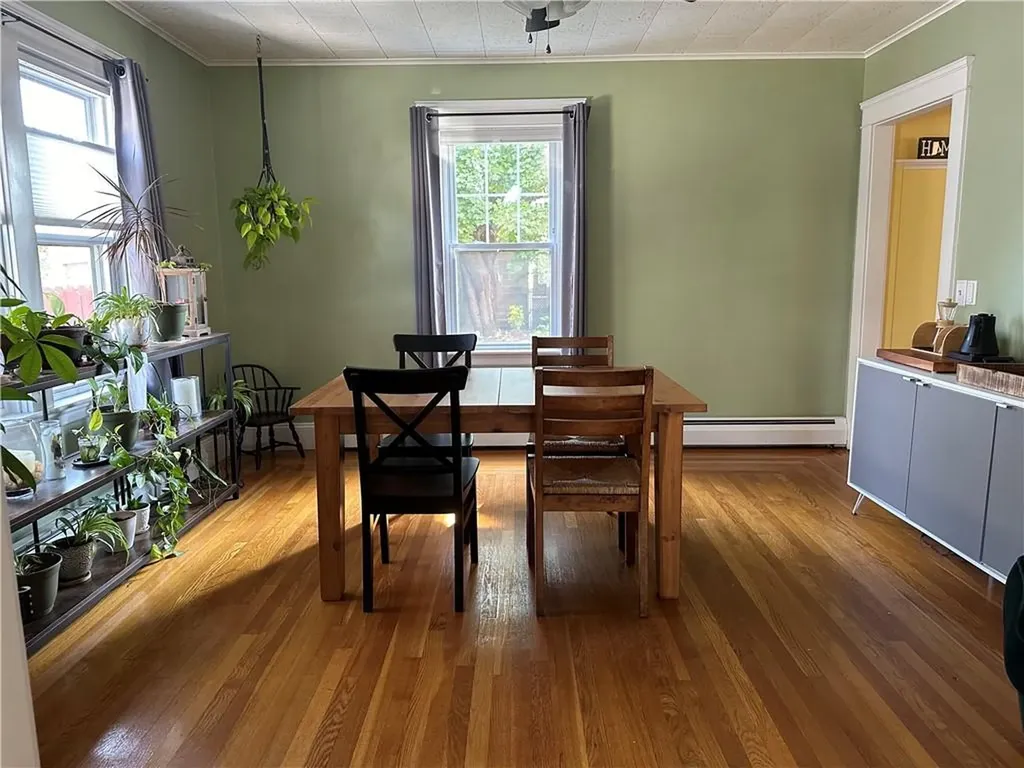 27 Holburn Avenue Cranston RI 02910