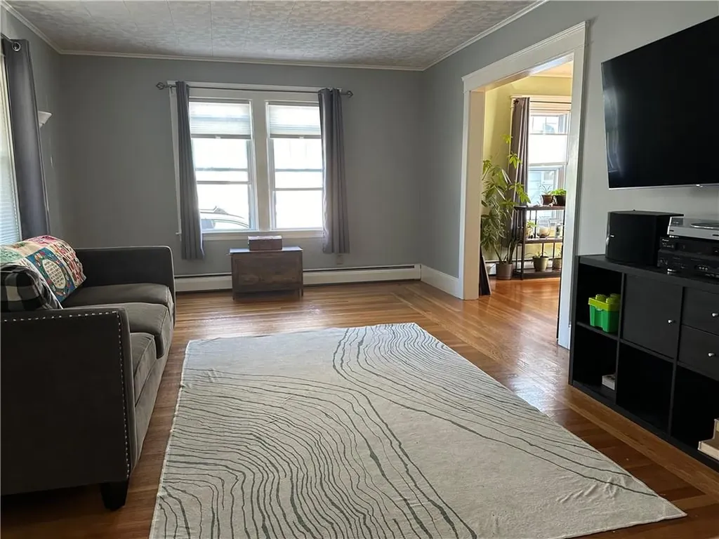 27 Holburn Avenue Cranston RI 02910