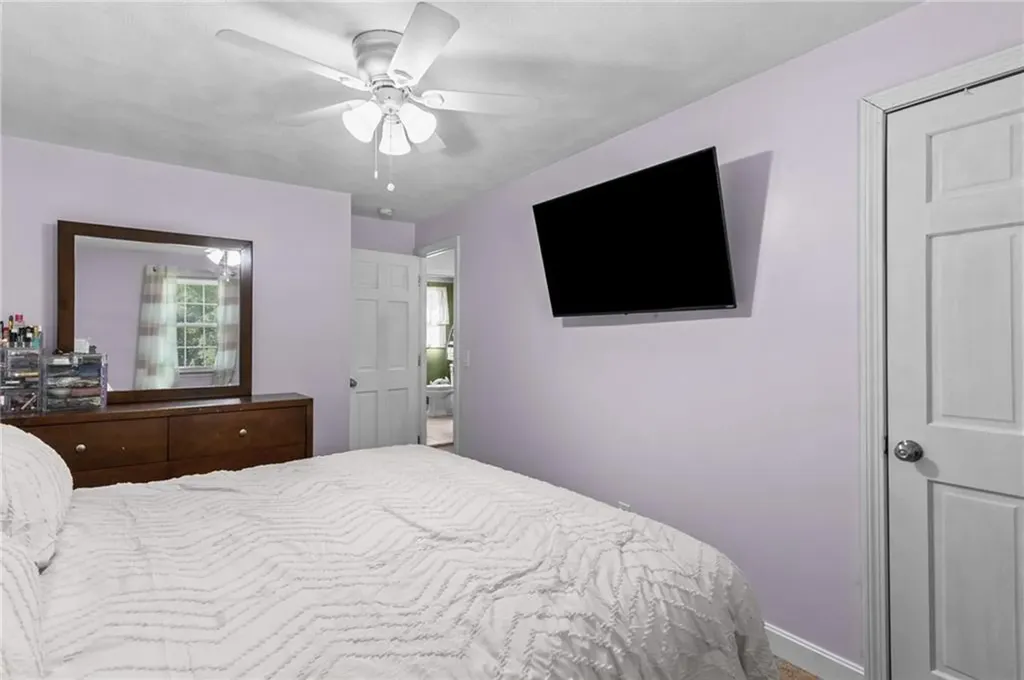 32 Mohawk Street Coventry RI 02816