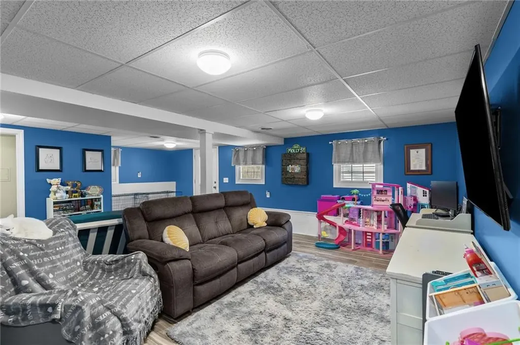 32 Mohawk Street Coventry RI 02816