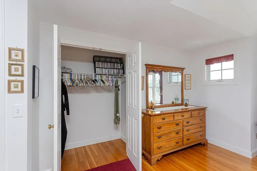 160 Sakonnet Drive Portsmouth RI 02871