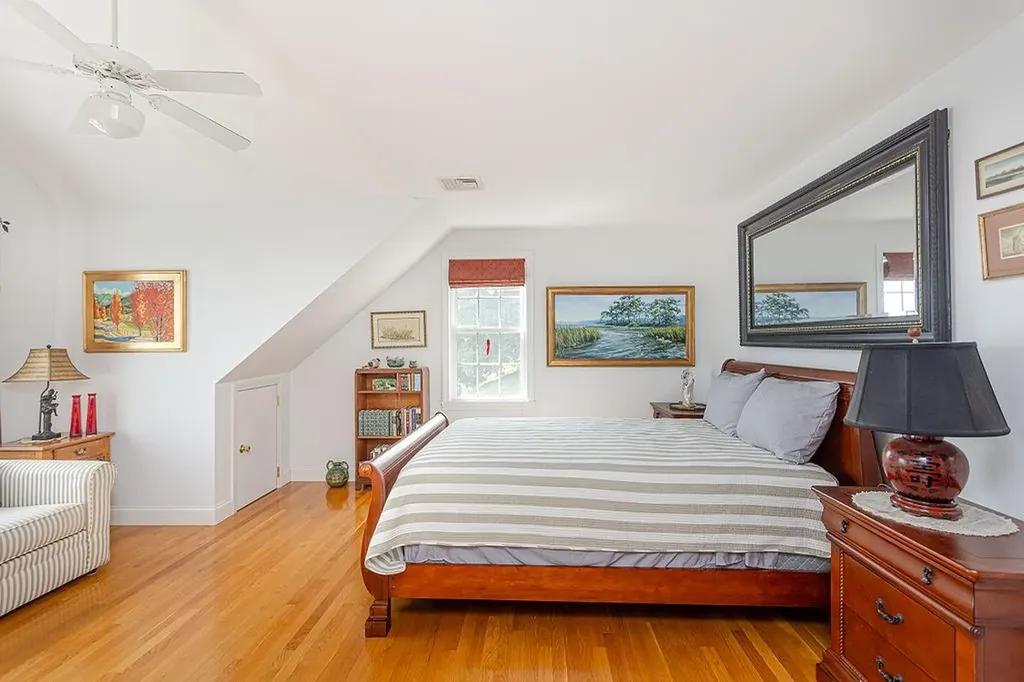 160 Sakonnet Drive Portsmouth RI 02871