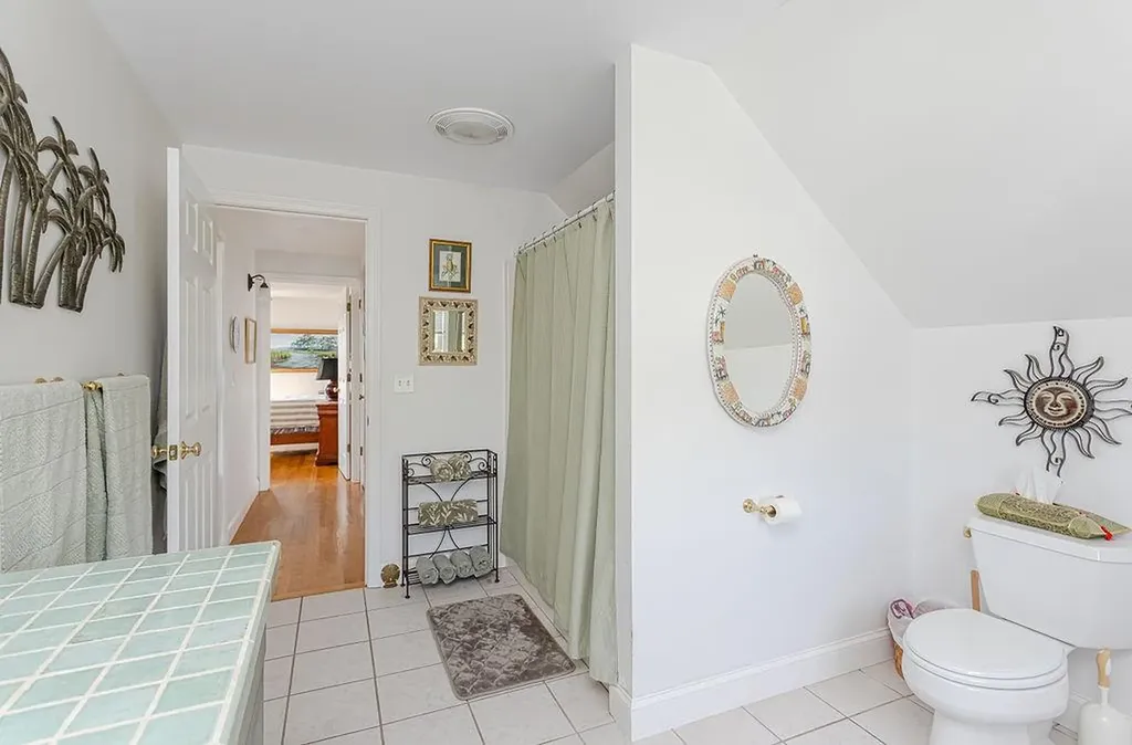 160 Sakonnet Drive Portsmouth RI 02871