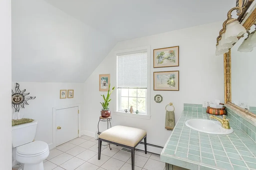 160 Sakonnet Drive Portsmouth RI 02871