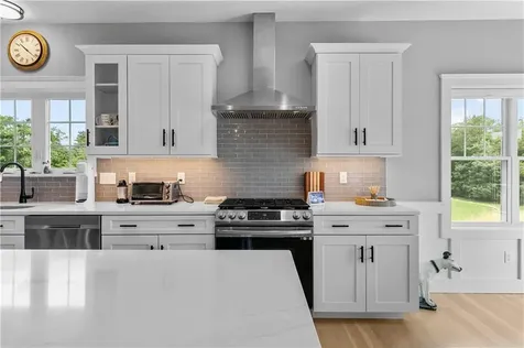 1246 Main Road Westport MA 02790