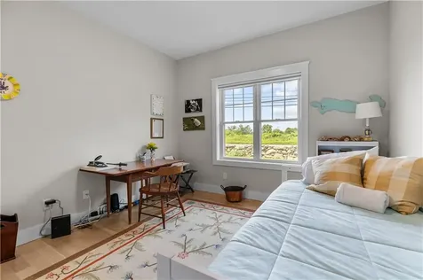 1246 Main Road Westport MA 02790