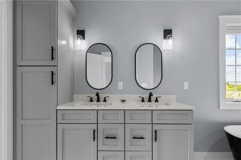 1246 Main Road Westport MA 02790