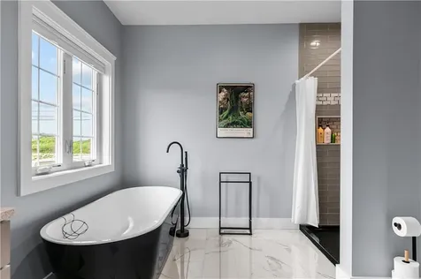 1246 Main Road Westport MA 02790