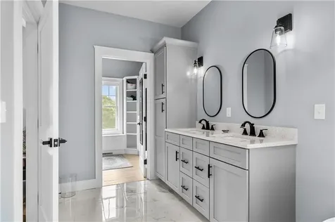 1246 Main Road Westport MA 02790