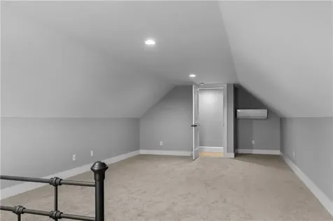 1246 Main Road Westport MA 02790