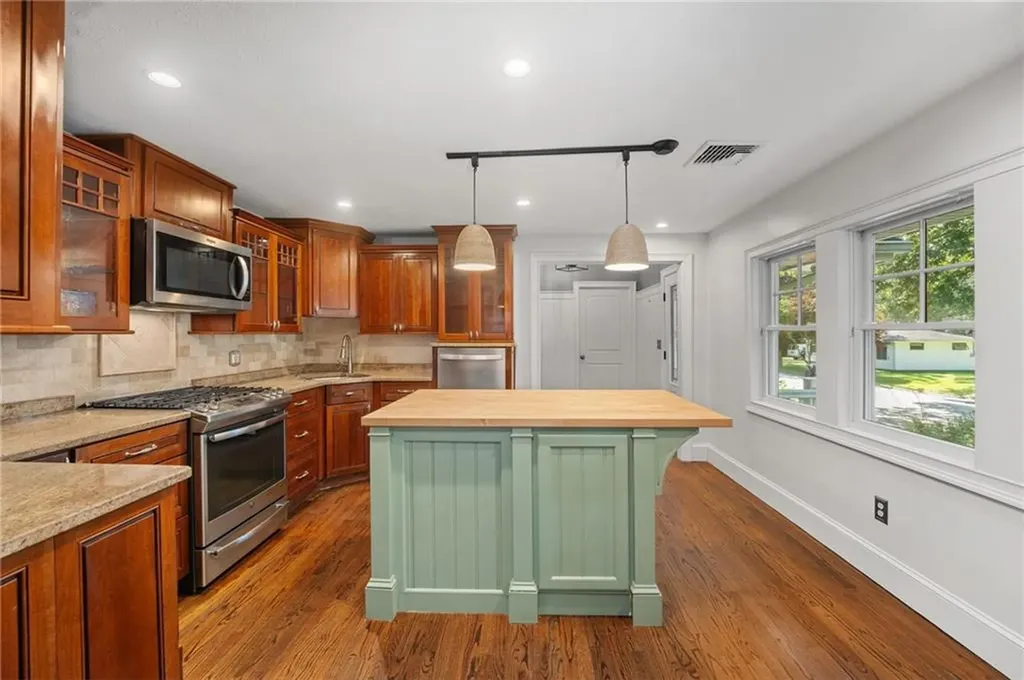 59 Sumac Trail Narragansett RI 02882