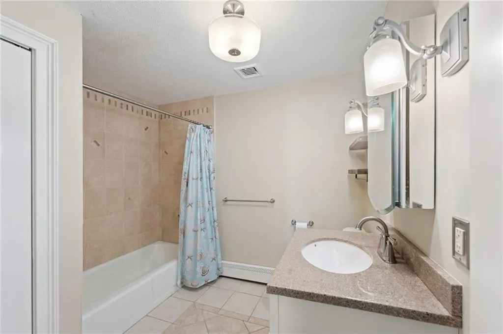 59 Sumac Trail Narragansett RI 02882