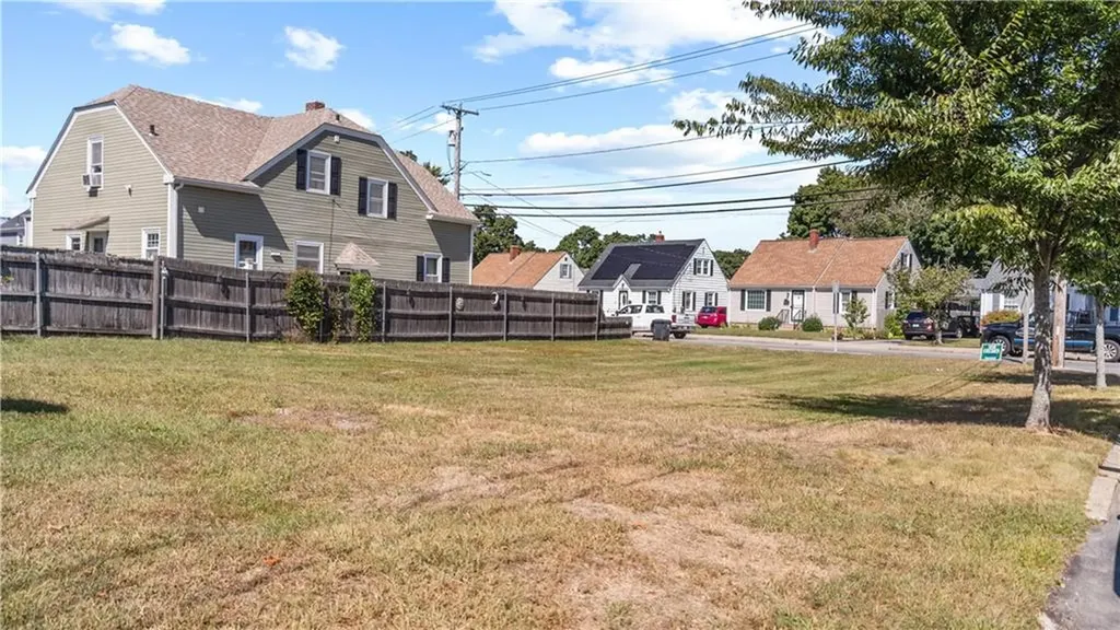 26 Bradley Street Pawtucket RI 02861