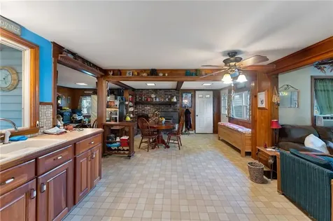 3 2nd Street Coventry RI 02816