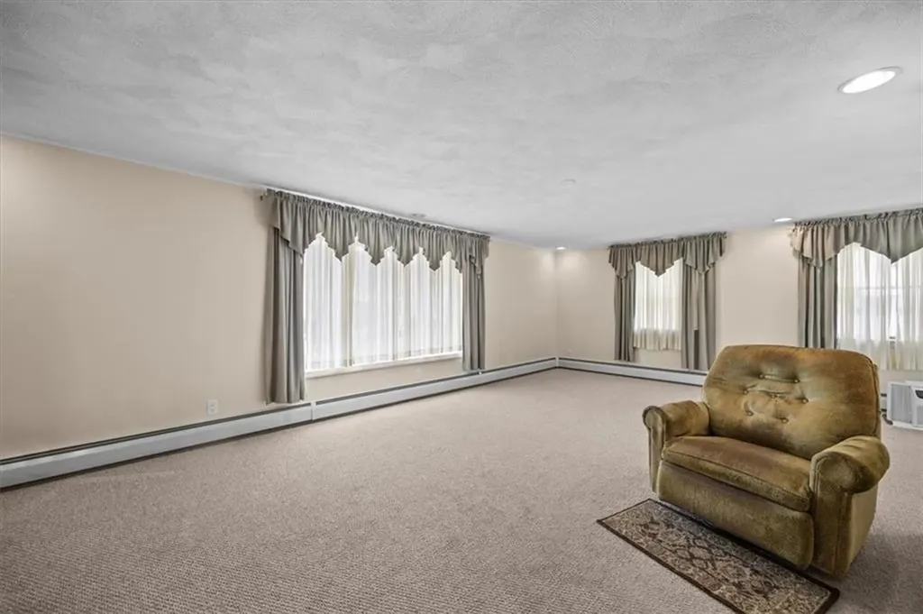 67 Madison Street Pawtucket RI 02861