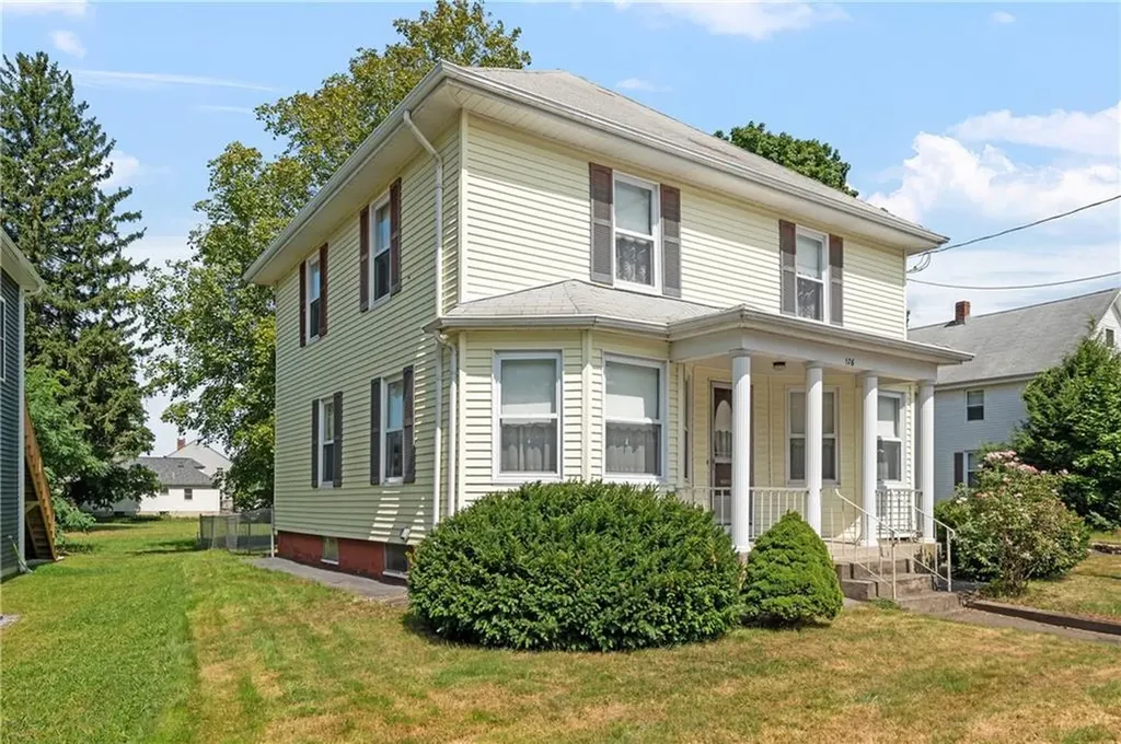 176 Dexter Street Cumberland RI 02864