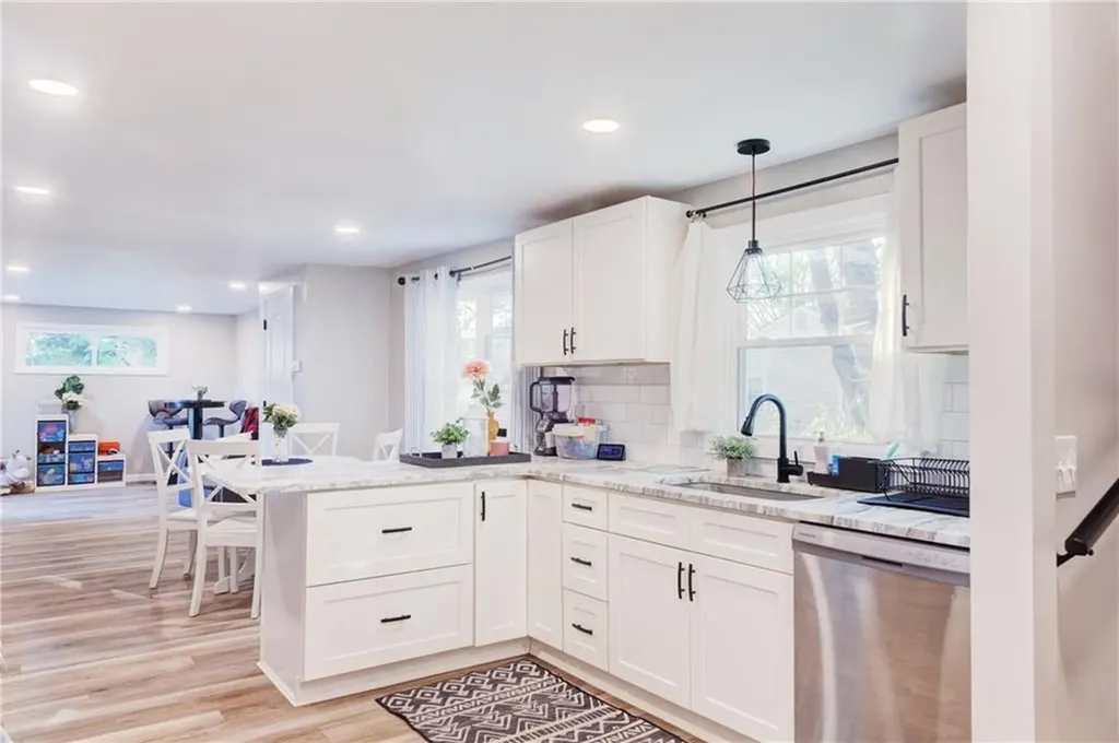 214 Mapleton Street Cranston RI 02910