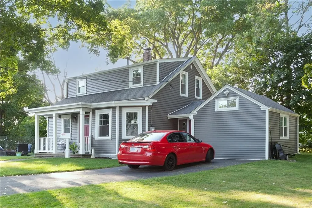 214 Mapleton Street Cranston RI 02910