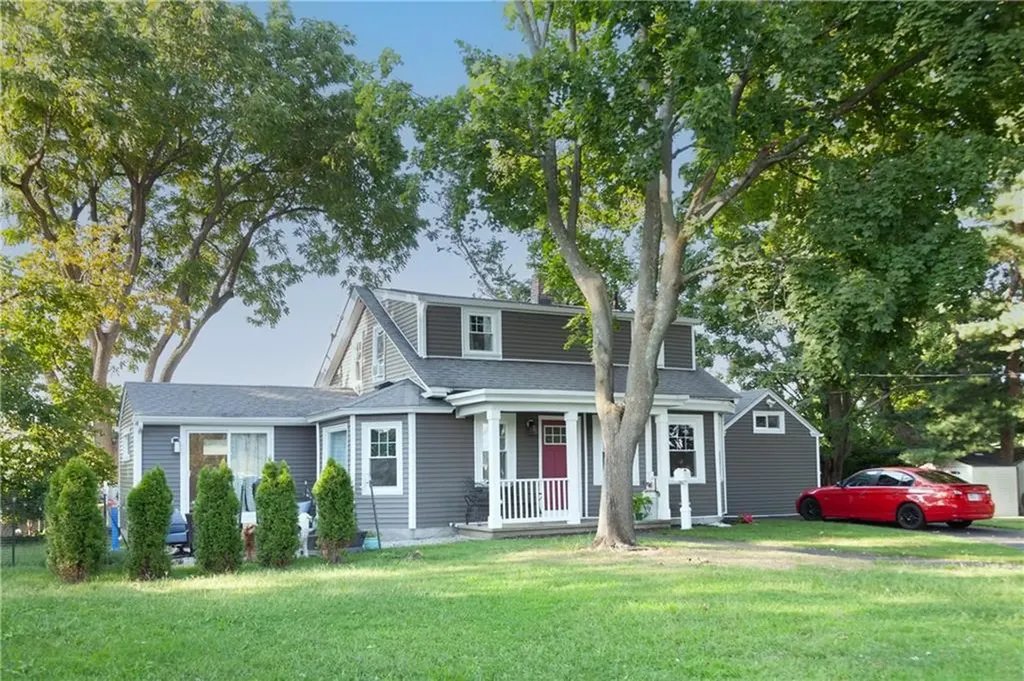 214 Mapleton Street Cranston RI 02910