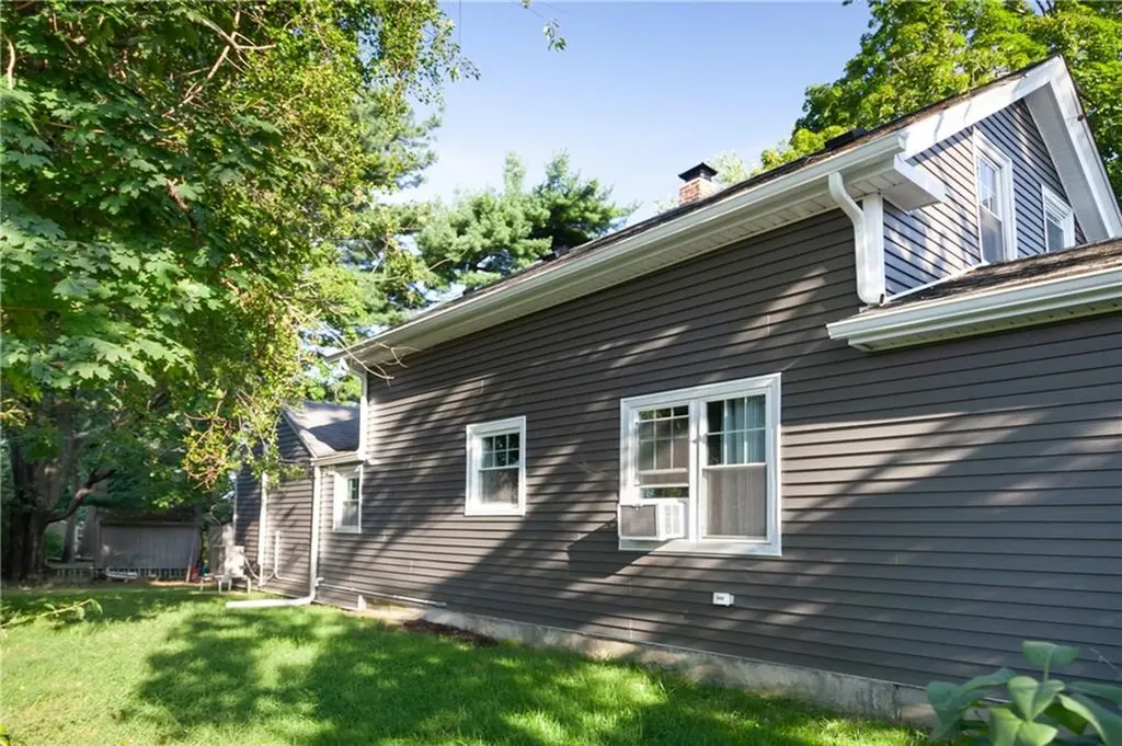 214 Mapleton Street Cranston RI 02910