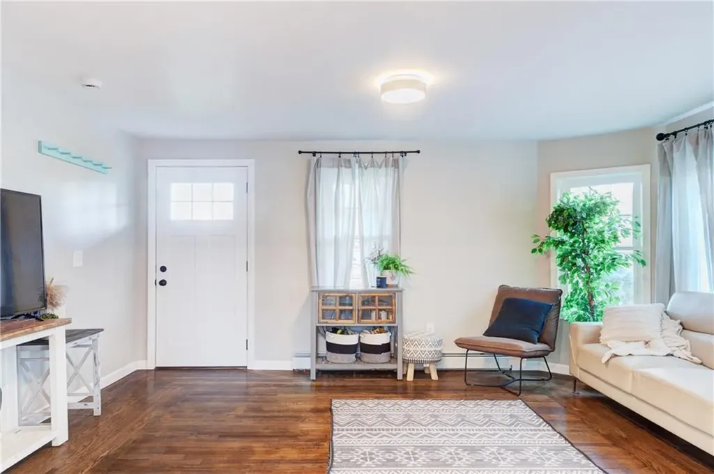 214 Mapleton Street Cranston RI 02910