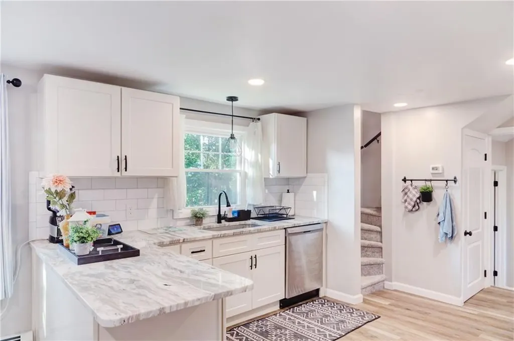 214 Mapleton Street Cranston RI 02910