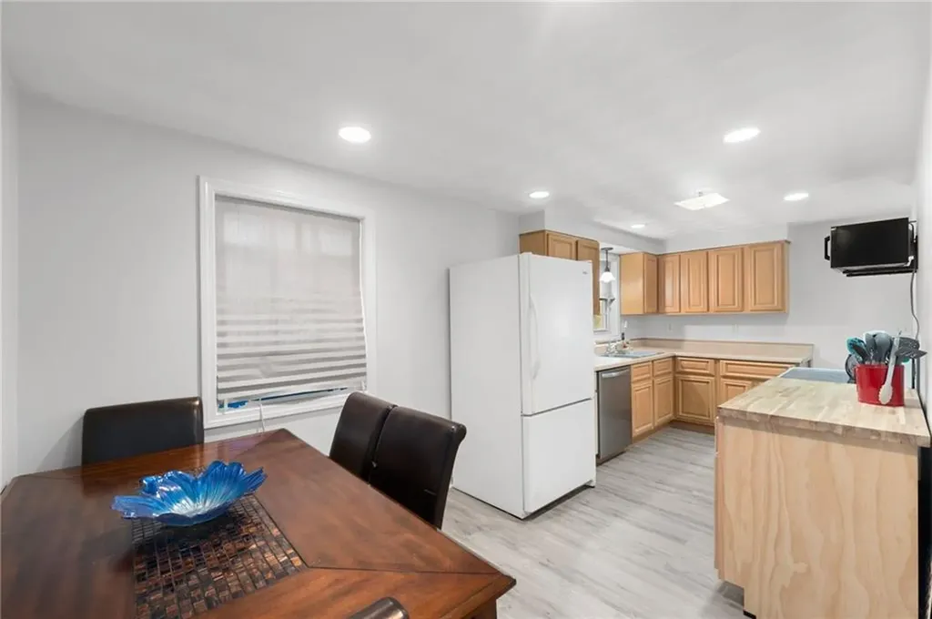 14 Meredith Drive Coventry RI 02816