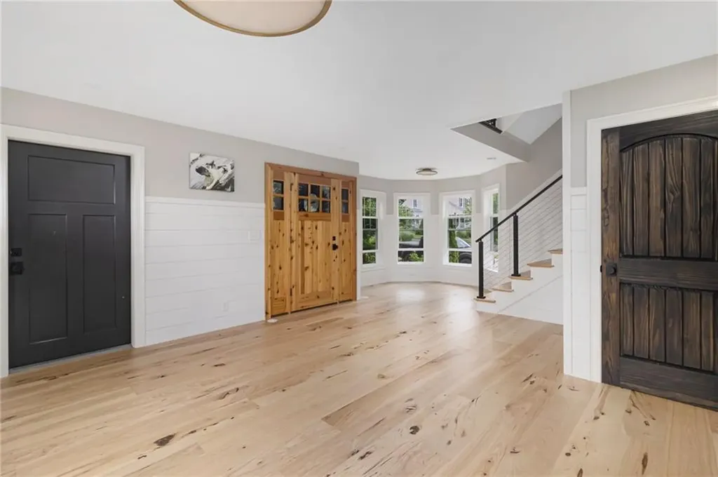 46 Burnett Road Warwick RI 02889