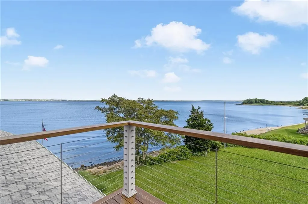 46 Burnett Road Warwick RI 02889