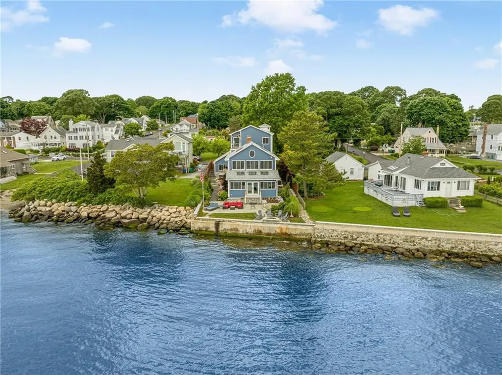 46 Burnett Road Warwick RI 02889