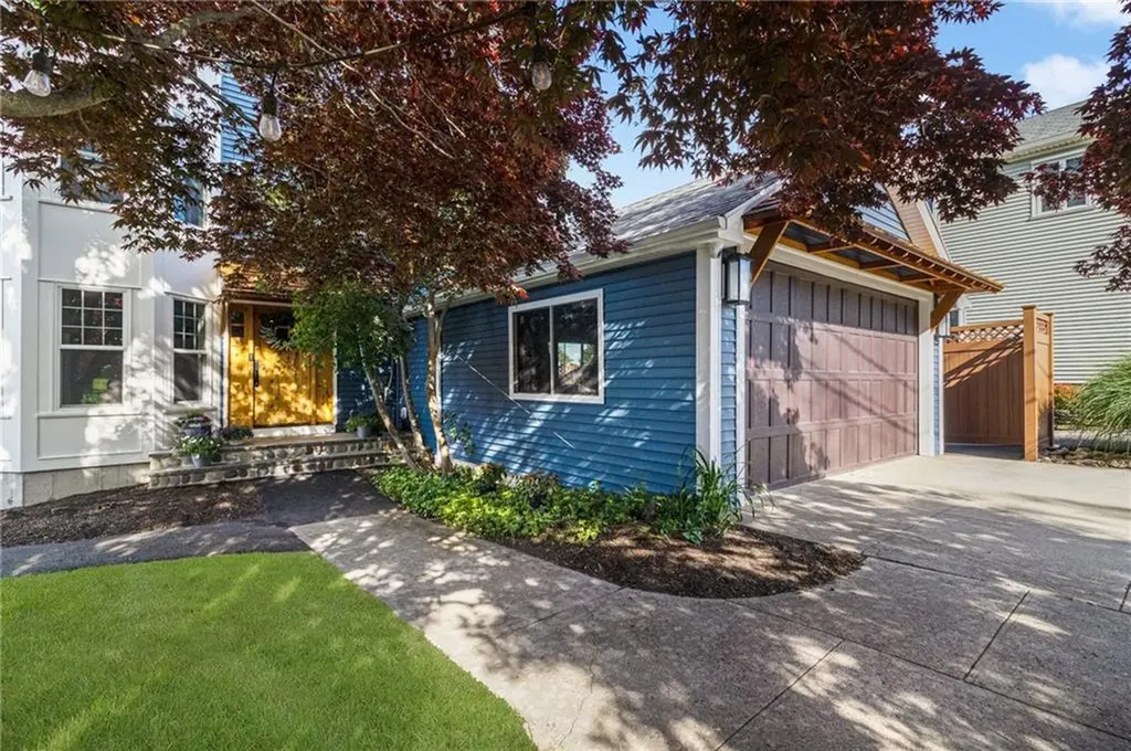 46 Burnett Road Warwick RI 02889
