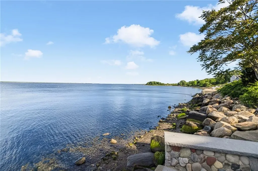 46 Burnett Road Warwick RI 02889