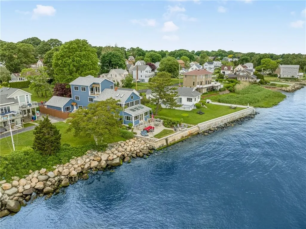 46 Burnett Road Warwick RI 02889