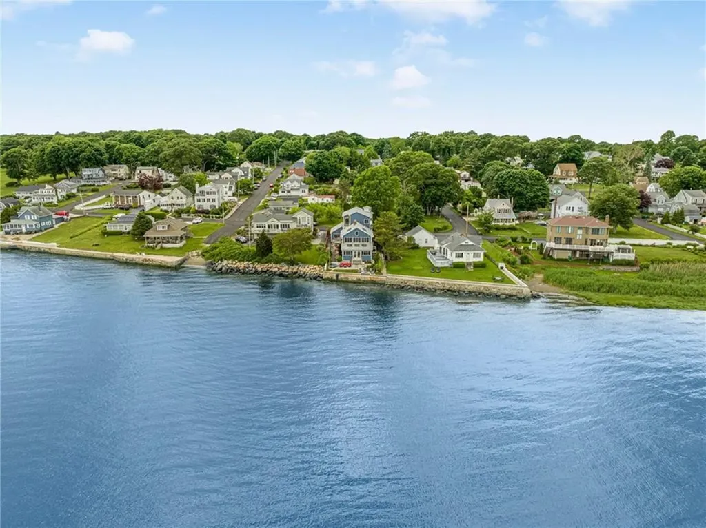 46 Burnett Road Warwick RI 02889