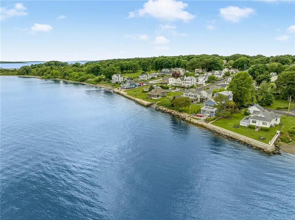 46 Burnett Road Warwick RI 02889