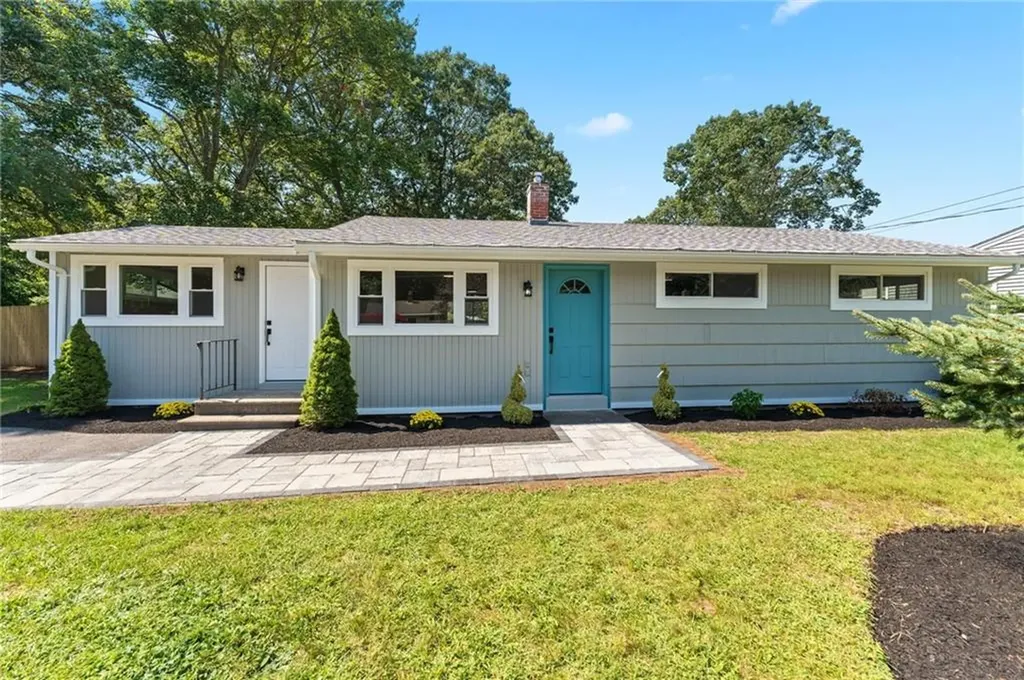 6 Keeley Avenue Warwick RI 02886
