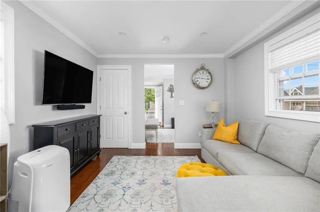 46 Weaver Avenue Newport RI 02840