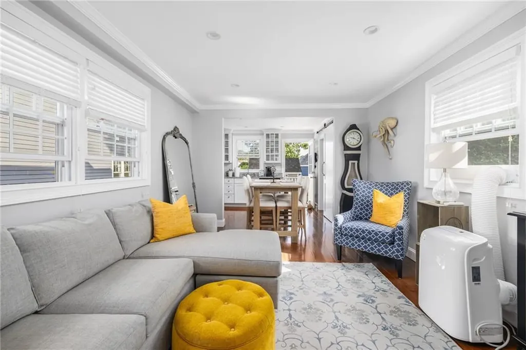 46 Weaver Avenue Newport RI 02840